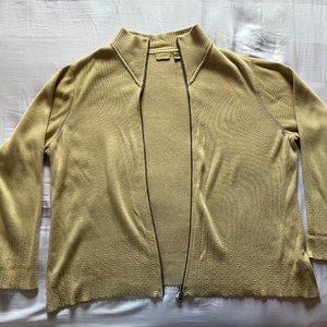 1X tan zip up Caslon Sweater.